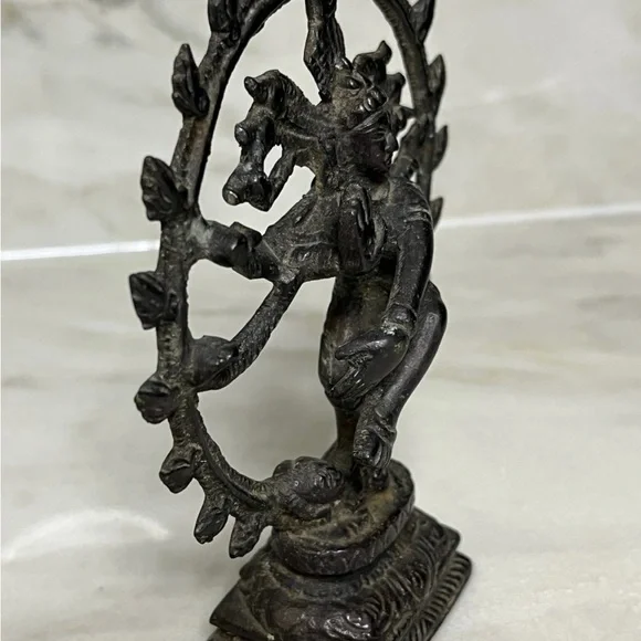 Vintage Bronze Nataraja Dancing Shiva Hindu Statue - Picture 3 of 9